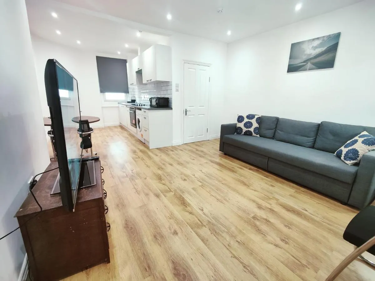 לונדון 3 Bed Flat Close To Liverpool St & Brick Lane דירה